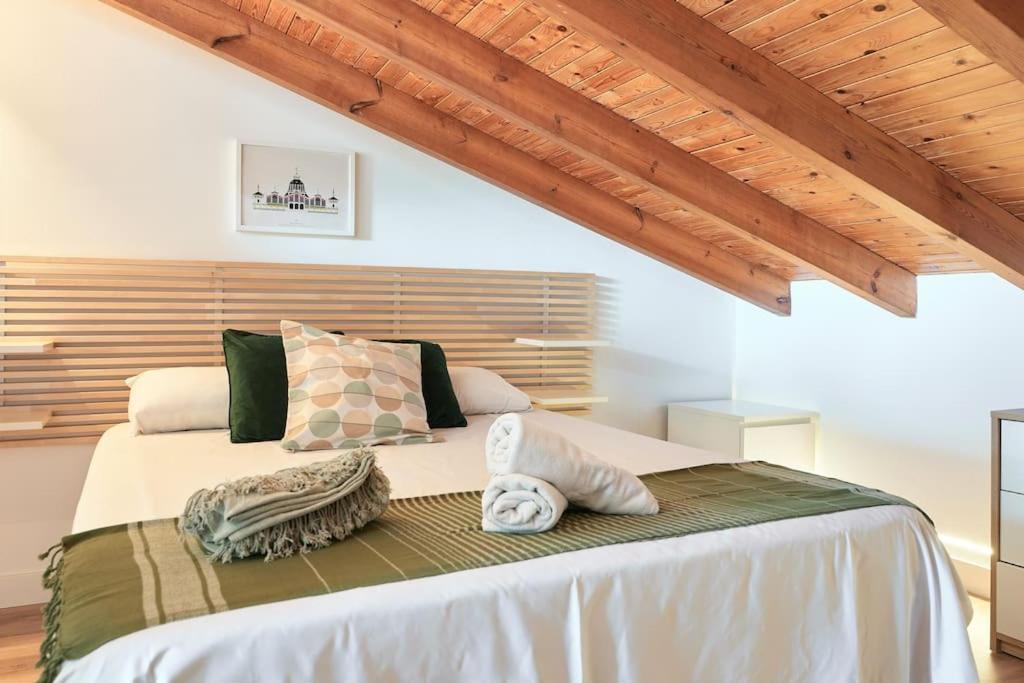 Sunny Cozy Penthouse With A Terrace At Plaza Del Carmen Valência Exterior foto